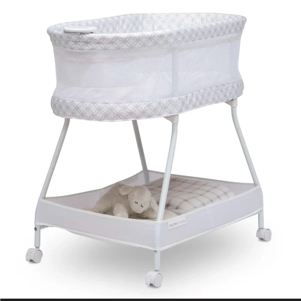 Gray and White Quilted Bassinet Mattress Pad with Geometric Stitching + 2 cover